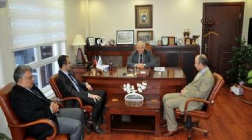 Devlet Hastanesi Yeni Y&ouml;netiminden Başkan Akt&uuml;rk'e Ziyaret