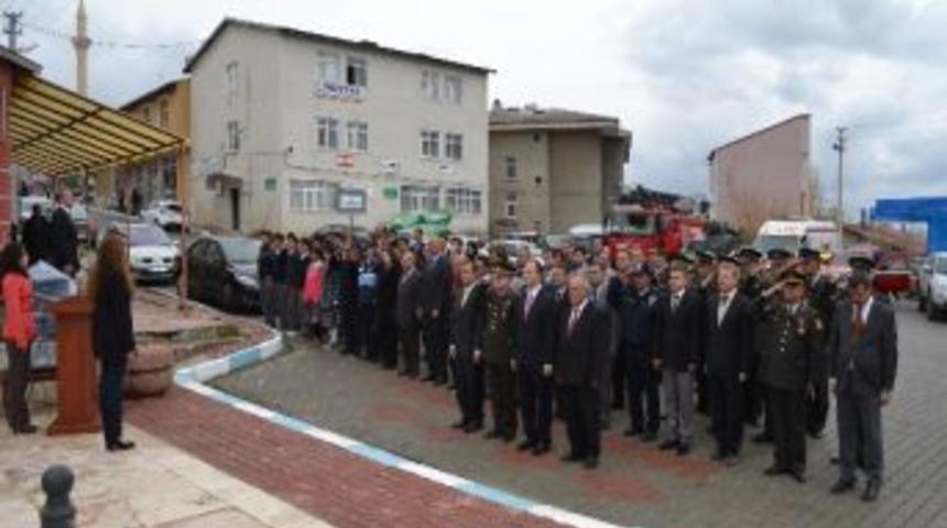 Şenkaya&rsquo;da Atat&uuml;rk&rsquo;&uuml;n &Ouml;l&uuml;m&uuml;n&uuml;n 74. Yıld&ouml;n&uuml;m&uuml; Anılıyor