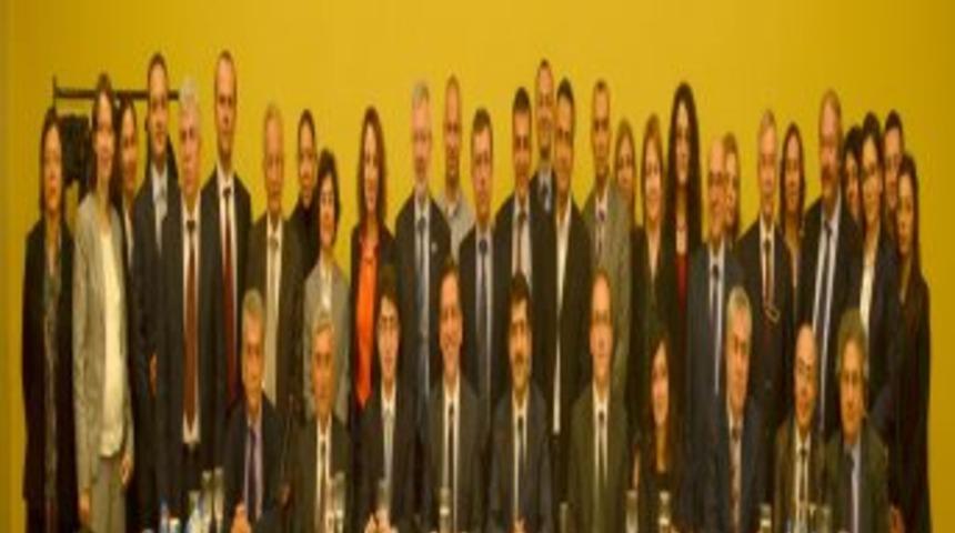 3 &Uuml;niversiteden 20 Akademisyen Tekstilin Geleceğini Tartıştı