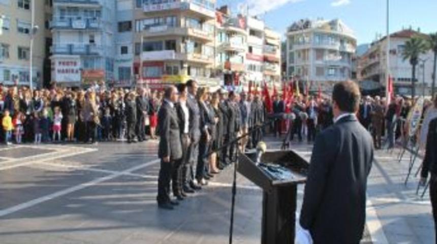 Marmaris'te 10 Kasım T&ouml;reni
