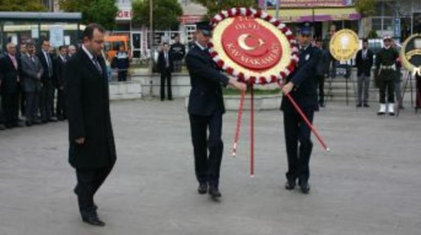 Atat&uuml;rk&rsquo;&uuml;n &Ouml;l&uuml;m&uuml;n&uuml;n 74. Yıld&ouml;n&uuml;m&uuml;nde Oltu&rsquo;da Anılıyor