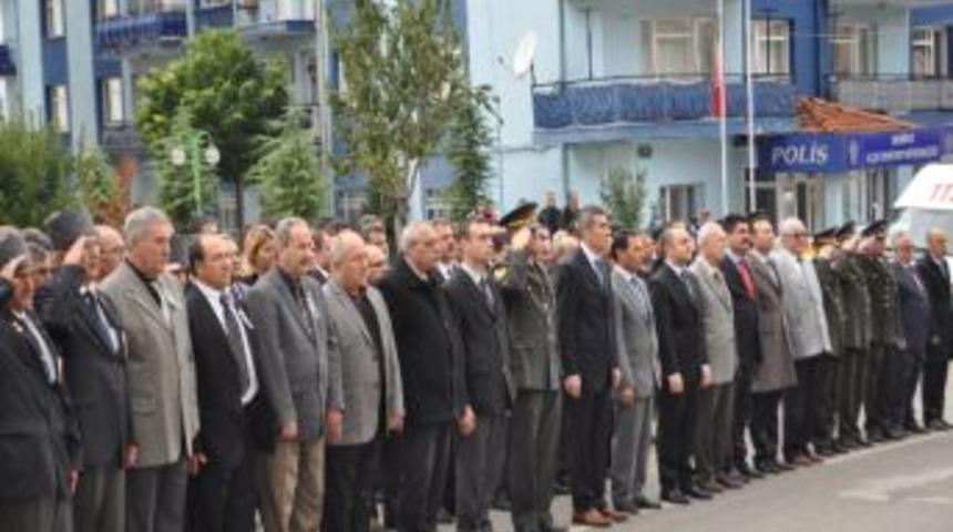 Ulu &Ouml;nder Atat&uuml;rk Demirci&rsquo;de T&ouml;renle Anıldı