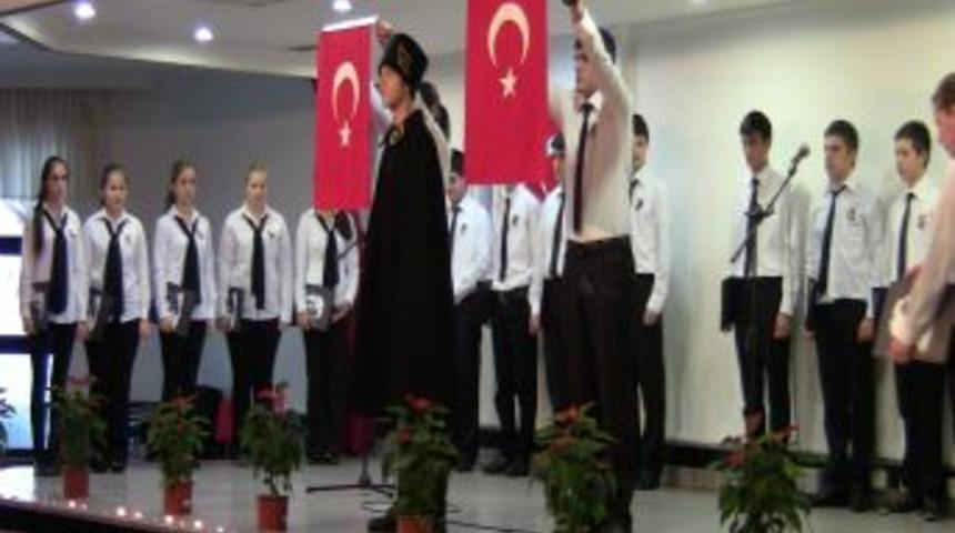 Atat&uuml;rk, &Ouml;l&uuml;m&uuml;n&uuml;n 74. Yıld&ouml;n&uuml;m&uuml;nde Karam&uuml;rsel&rsquo;de De Anıldı