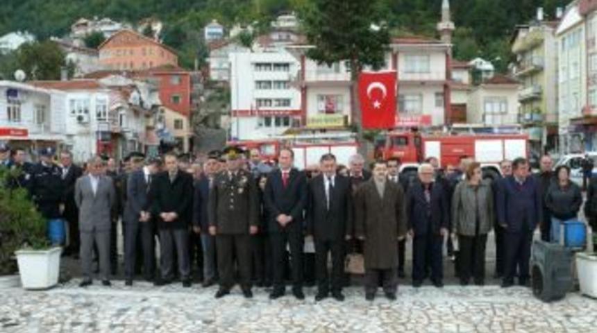 &Ccedil;atalzeytin&rsquo;de Atat&uuml;rk Lisede D&uuml;zenlenen Programla Anıldı
