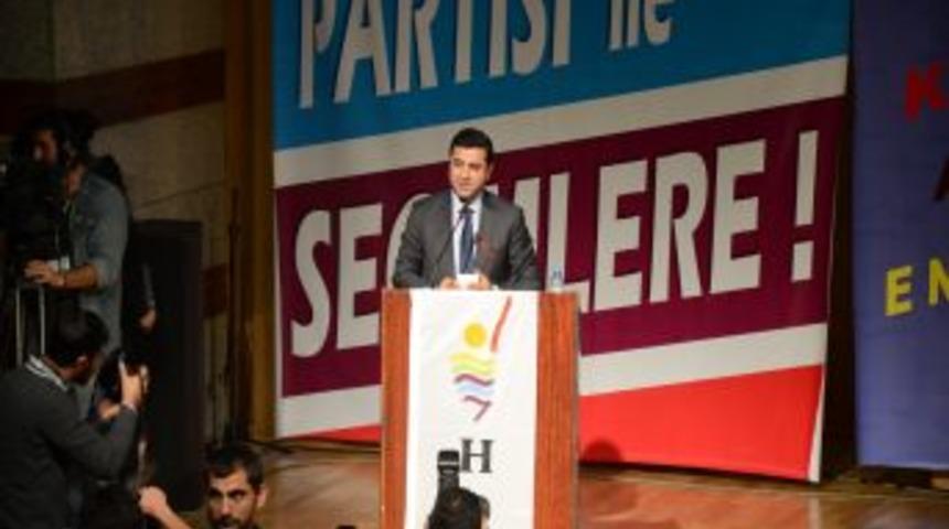 BDP, A&ccedil;lık Grevinden Sonu&ccedil; Almak I&ccedil;in Komisyon &Ccedil;alışmalarını Askıya Alıyor