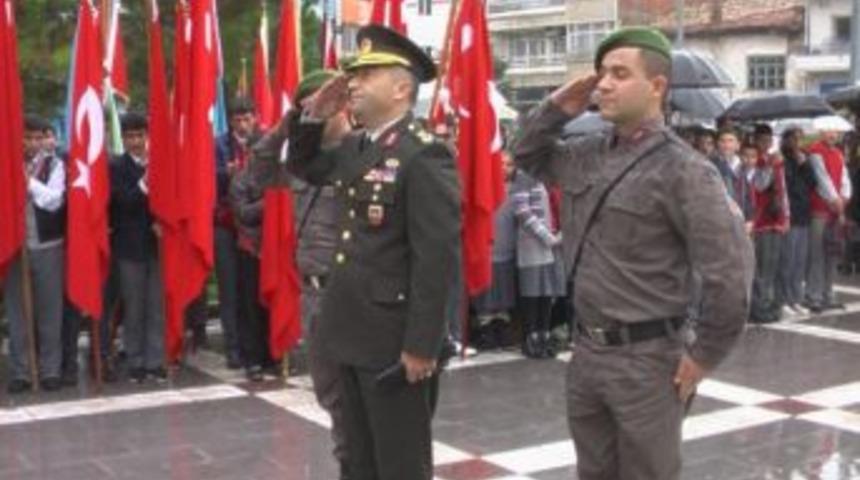 Beyşehir&rsquo;de Atat&uuml;rk Anıldı