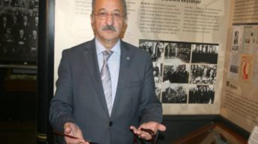 Bursa'da Atat&uuml;rk&rsquo;&uuml;n Kullandığı Kehribar Tespih Ve Ağızlık G&ouml;r&uuml;c&uuml;ye &Ccedil;ıktı