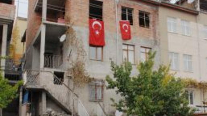 Kayserili Şehit İbrahim &Ccedil;evik, Babasını 3 Ay &Ouml;nce Kaybetmiş