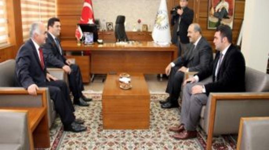 Burhanettin Kuru Doğan &Uuml;rg&uuml;p&rsquo;&uuml; Ziyaret Etti