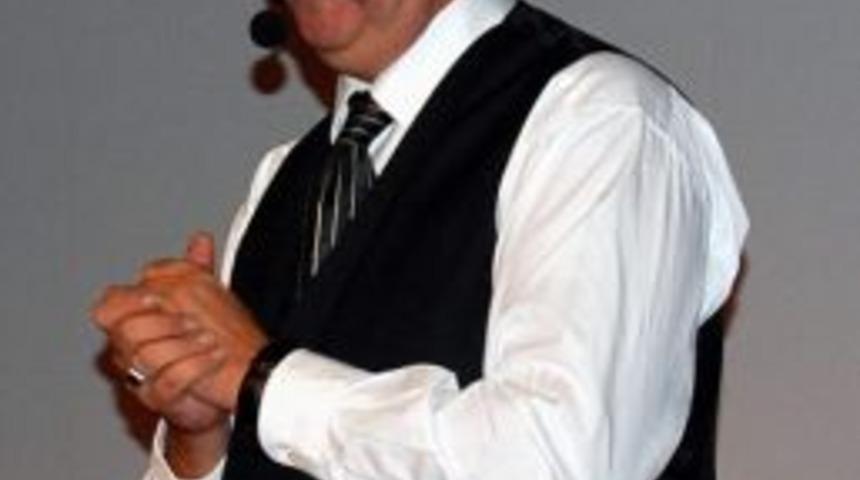 Renan Bilek'ten Tek Kişilik Oyun