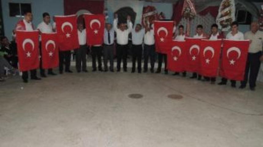 Chp&rsquo;li Akar Asker Uğurladı