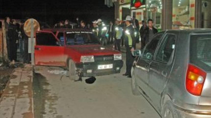 Polisten Ka&ccedil;an Aracı, Diğer S&uuml;r&uuml;c&uuml;ler Yakalattı