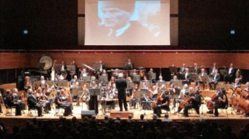 İzmir Devlet Senfoni Orkestırası Ata'yı Andı