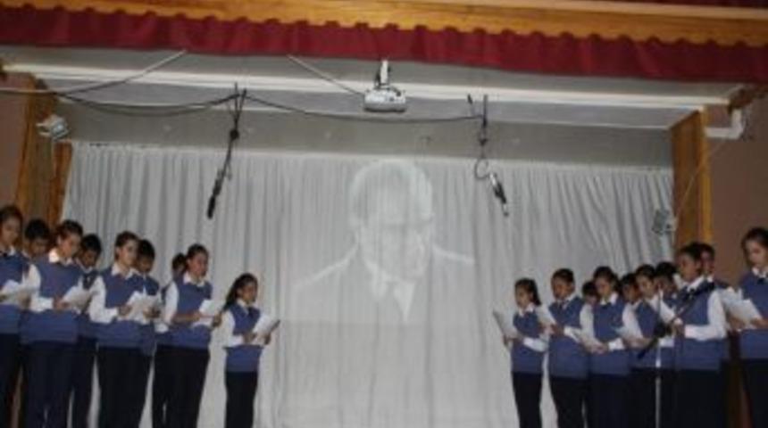 Atat&uuml;rk&rsquo;e Erzin&rsquo;de Sessiz Anma