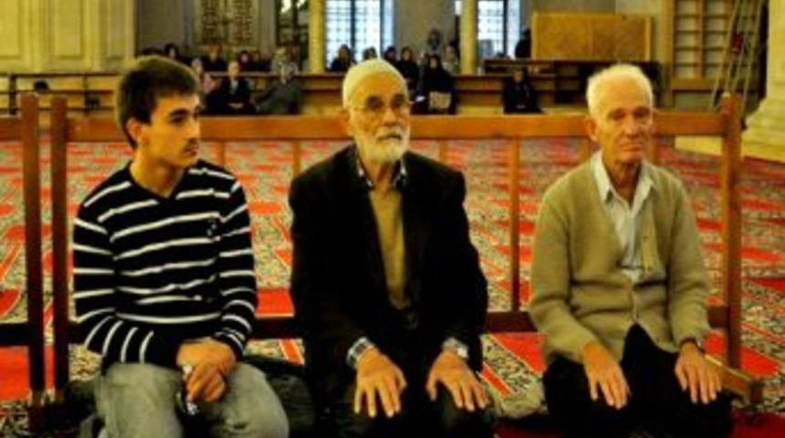 Mustafa Kemal Atat&uuml;rk İ&ccedil;in Mevlit Okutuldu