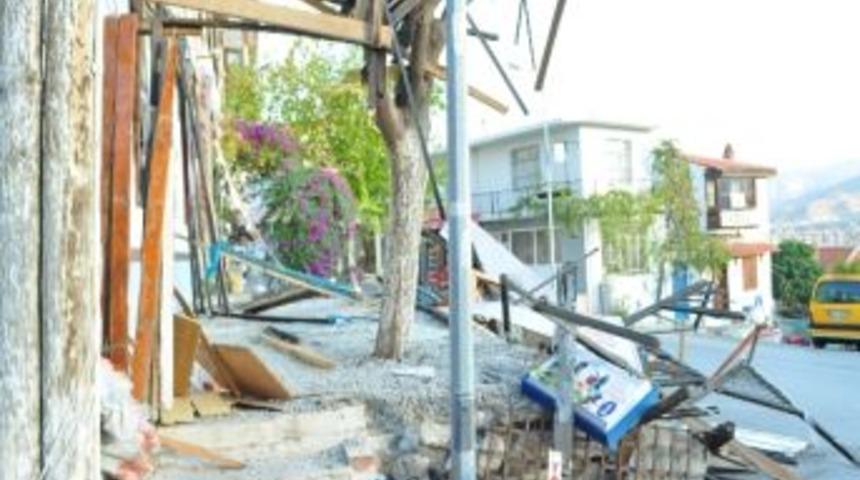 Milas&rsquo;ta İşyerini Talan Ettiler