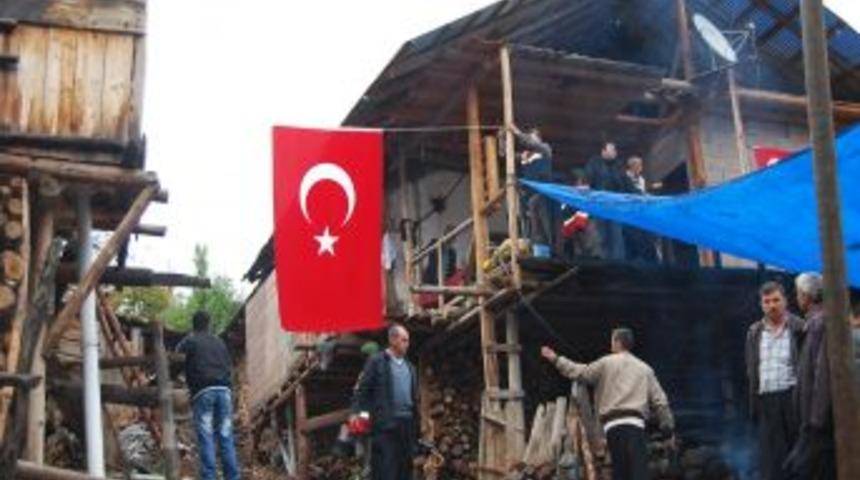 Şehit Babası Tekin, &ldquo;Vatan Soğolsun&rdquo;