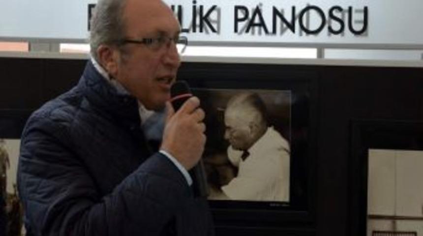 Atat&uuml;rk Fotoğrafları Sergisi A&ccedil;ıldı