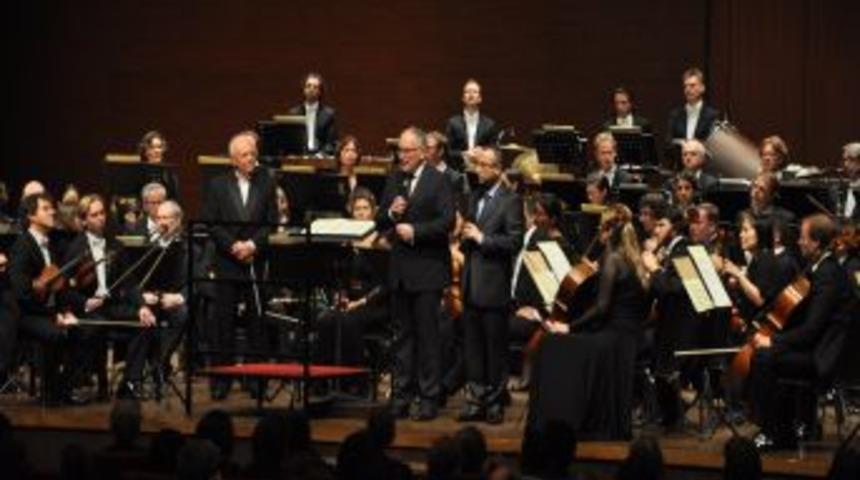 Hollanda Dışişleri Bakanı Timmermans, 17 Şehit I&ccedil;in Baş Sağlığında Bulundu