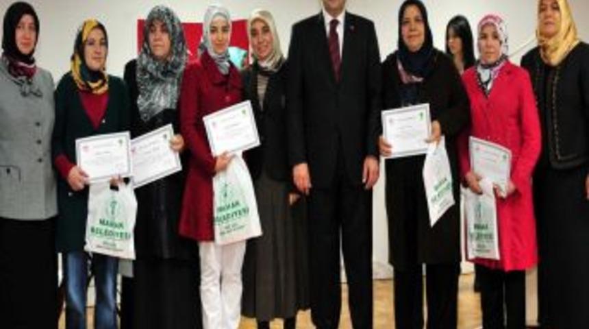Mamak'ta Yılın Ilk Mezunları Sertifikasını Aldı