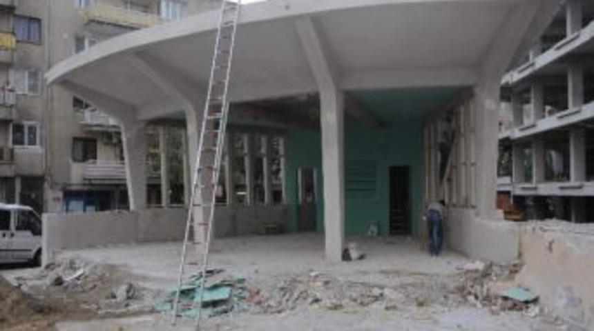 Efendiler Kahvesi'nde &Ccedil;alışma Başladı