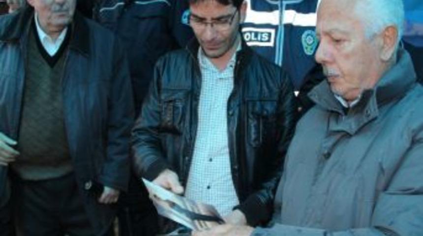 Şehit Evinde Acılı Bekleyiş S&uuml;r&uuml;yor