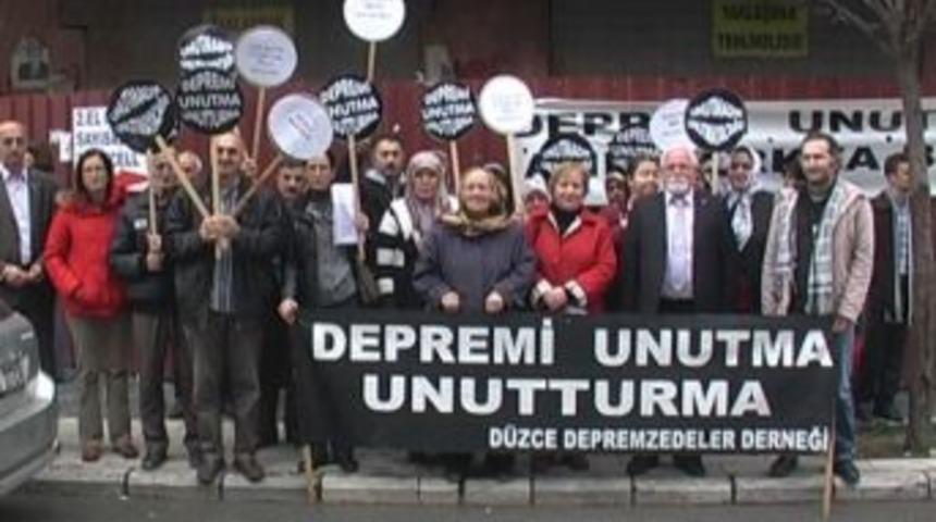 Depder Hasarlı Binalara Dikkat &Ccedil;ekti