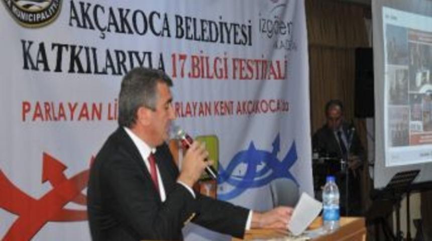 Ak&ccedil;akoca'da 17. Bilgi Festivali Yapıldı
