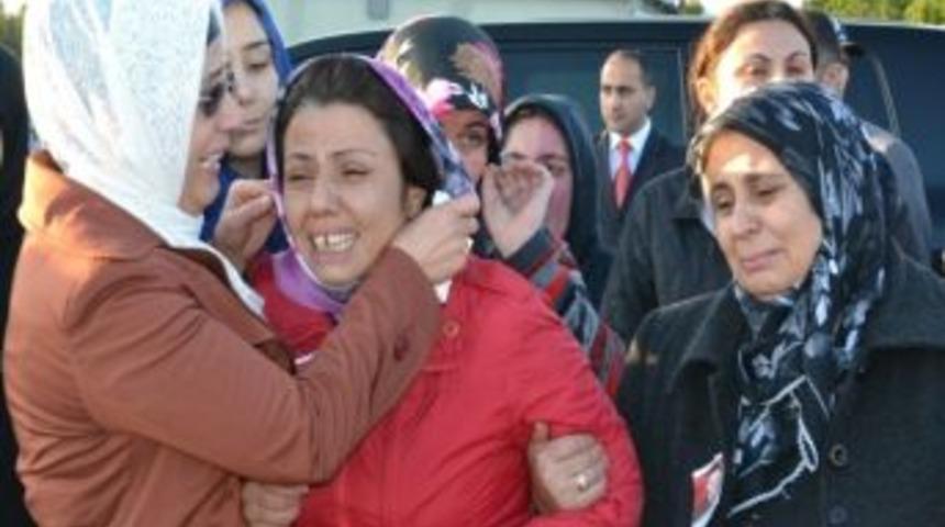 Şehitlerin Cenazeleri &Ccedil;orlu Havaalanı&rsquo;na Getirildi