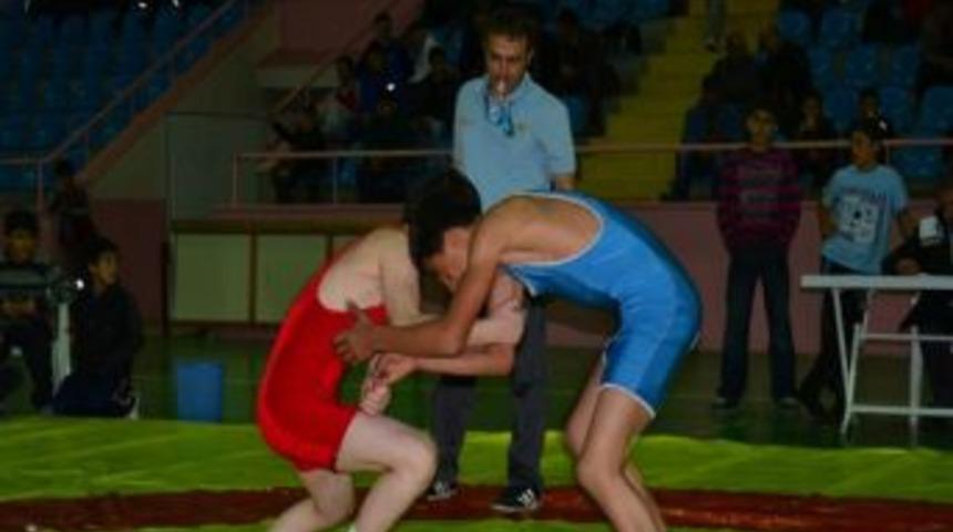 10 Kasım G&uuml;reş M&uuml;sabakaları Yapıldı