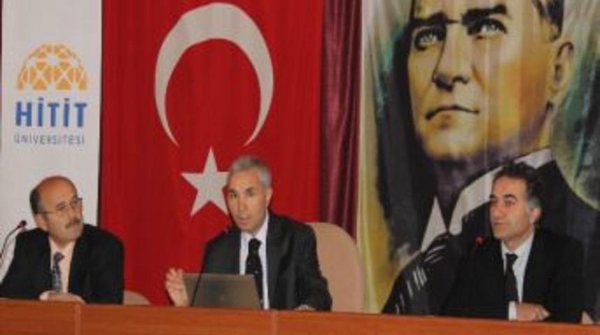 Hitit &Uuml;niversitesi&rsquo;nden Atat&uuml;rk Paneli