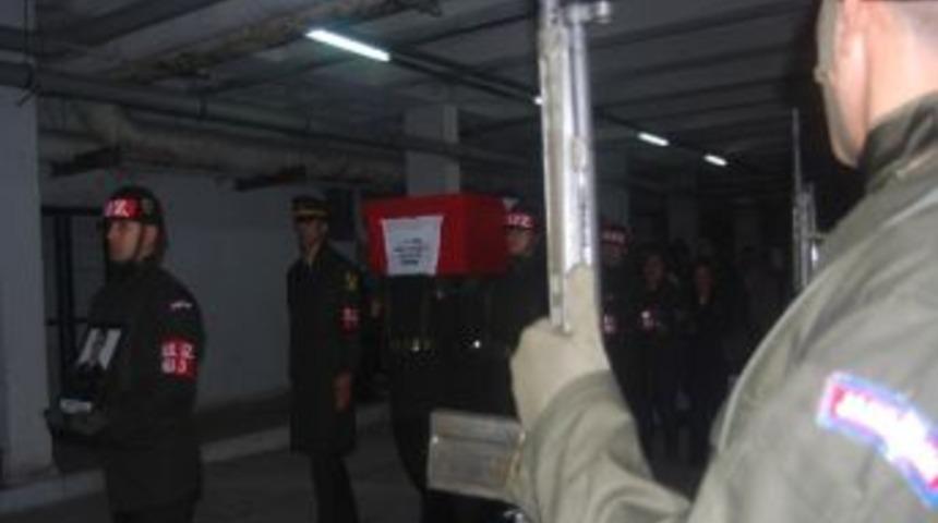 Giresunlu Şehidin Cenazesi Baba Ocağında