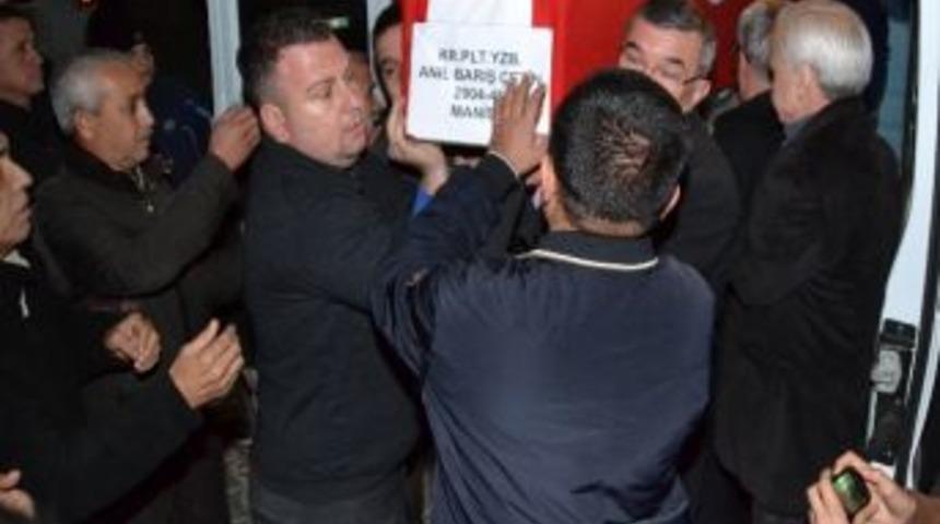 Şehit Y&uuml;zbaşı &Ccedil;etin'in Cenazesi, Memleketi Turgutlu'da