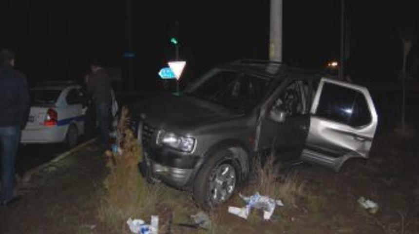 Tatvan&rsquo;da Trafik Kazası: 3 Yaralı