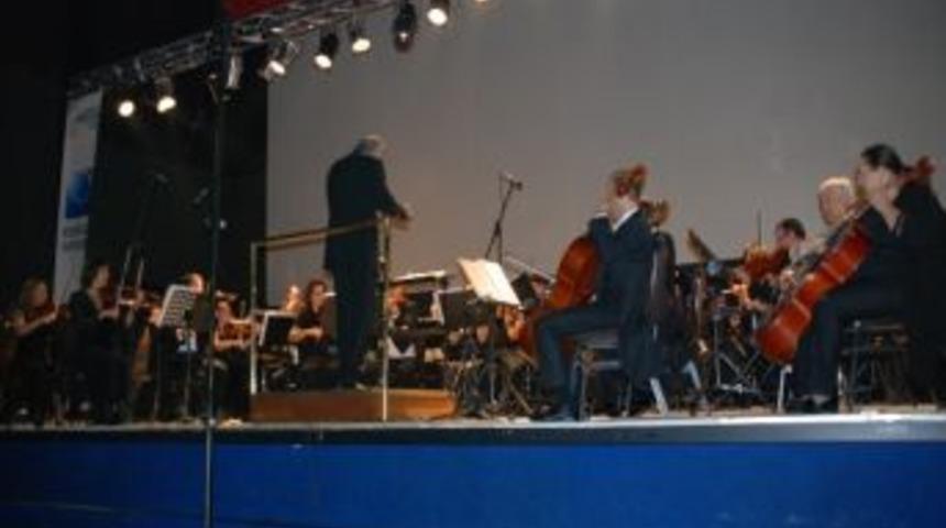 Isparta&rsquo;da Muhteşem Konser