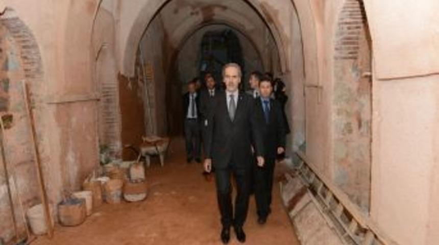Bursa'da 450 Yıllık Muallimzade Hamamı Yeniden Ayağa Kaldırılıyor