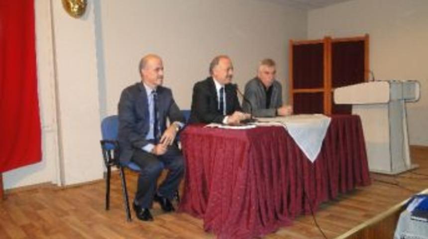 Adapazarı Kaymakamı İsmail G&uuml;nd&uuml;z Mahalle Muhtarları İle Bir Araya Geldi