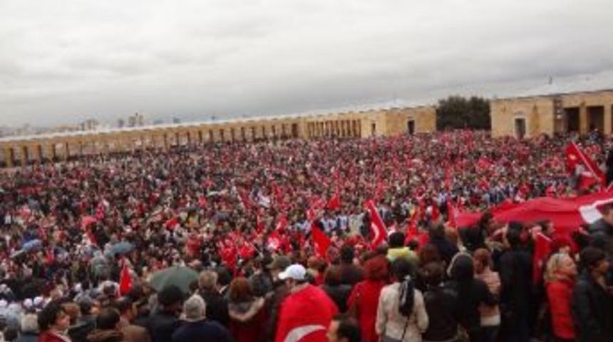 Didimliler Ata'sını Huzurunda Andı