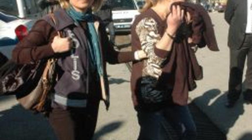 &Ccedil;ete &Uuml;yesi Anne, Borcuna Karşılık Oğlunu Hırsızlığa Teşvik Etmiş