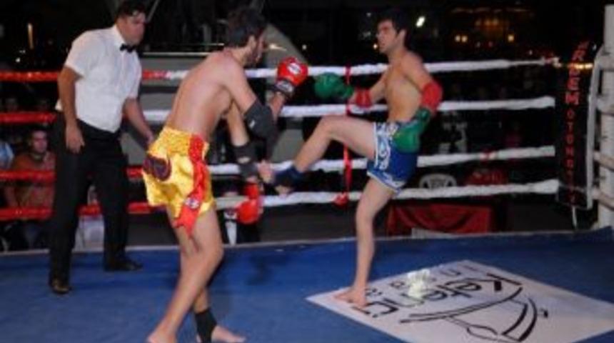 Muratpaşa Belediyesi Muay Thai Atat&uuml;rk Kupası&rsquo;nda Zorlu M&uuml;cadele
