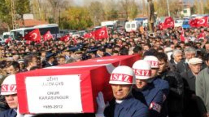 Şehit Annesi: Bize &Ccedil;ok Emeğin Ge&ccedil;ti, Hakkını Helal Et Yavrum