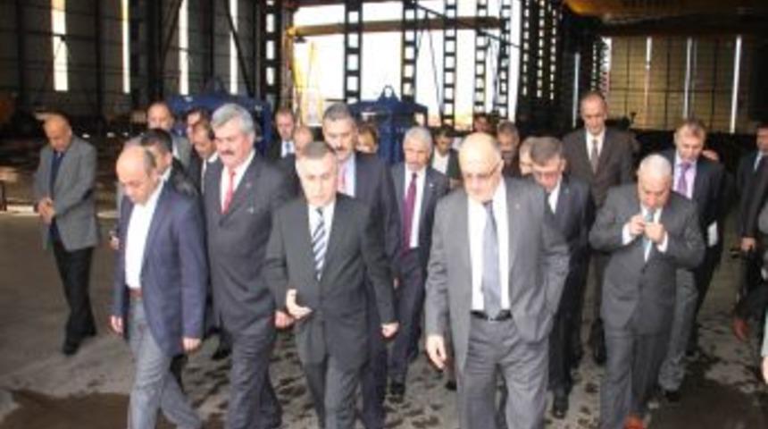Bakan Yardımcısı Baş, Ereğli'de Tersaneler B&ouml;lgesinde Incelemelerde Bulundu
