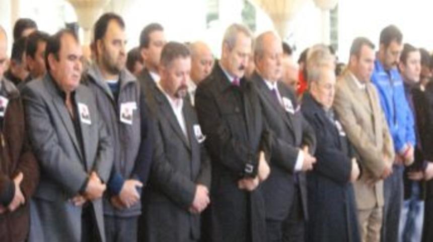 Avrasya Maratonu'nda Hayatını Kaybeden Sporcu Toprağa Verildi