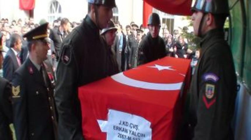 Bartınlı Şehidi Ikiz Kardeşi G&ouml;zyaşlarıyla Uğurladı