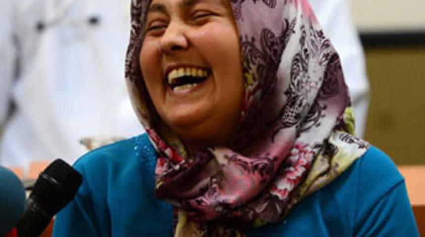 Yapay kalp ile yaşayan ilk kadın oldu