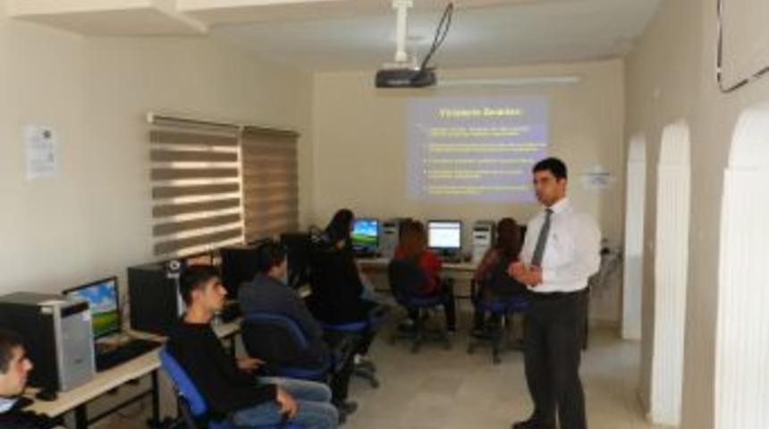 Derik Gen&ccedil;lik Merkezi Faaliyetlerine Başladı