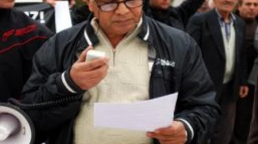 Salihli'de "a&ccedil;ıklık Grevleri" İle İlgili Basın A&ccedil;ıklaması Yapıldı