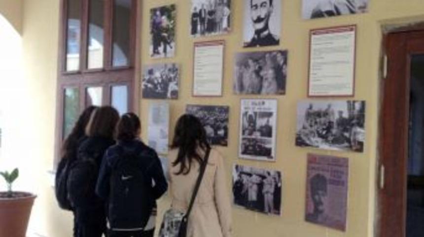 Bulvar AVM'de, Atat&uuml;rk'&uuml;n Bilinmeyen Y&ouml;nlerini Anlatan Sergi A&ccedil;ıldı