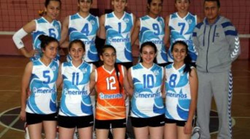 Merinos Voleybol Takımından B&uuml;y&uuml;k Başarı