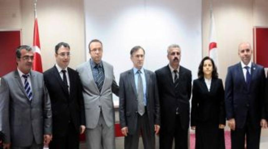 "Hastane Y&ouml;neticileri Ya &Ccedil;ağ Atlatacak, Ya Da Gidecek"